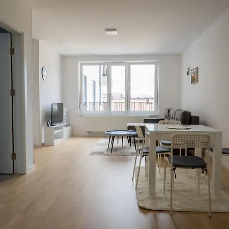Hug And Fly Apartment