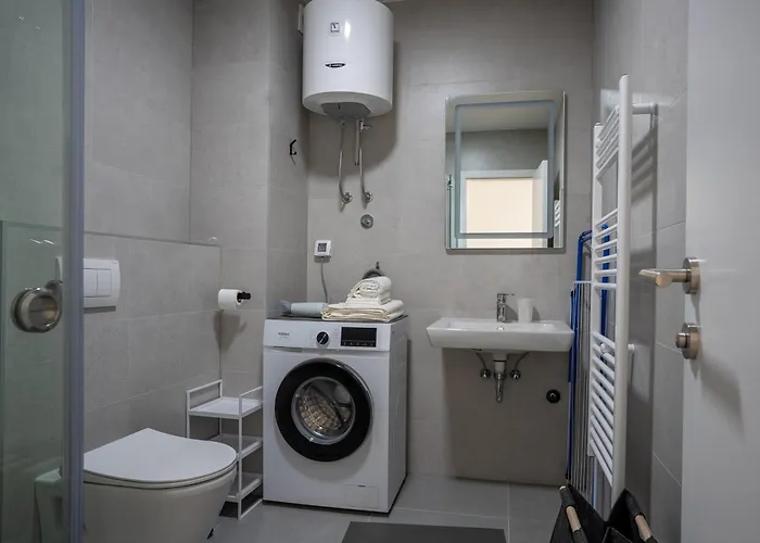 Hug And Fly Apartman *