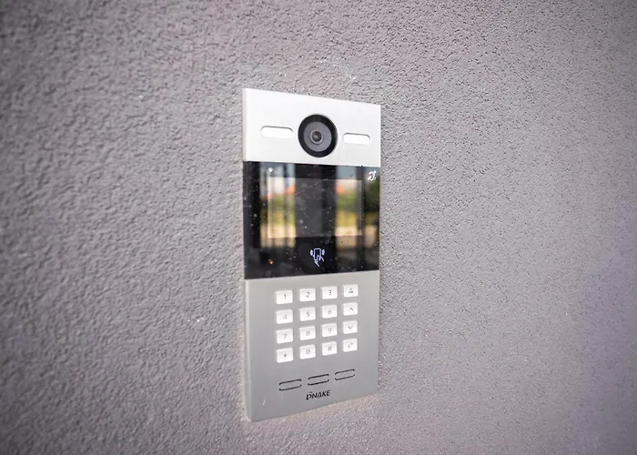 Apartman Hug And Fly *